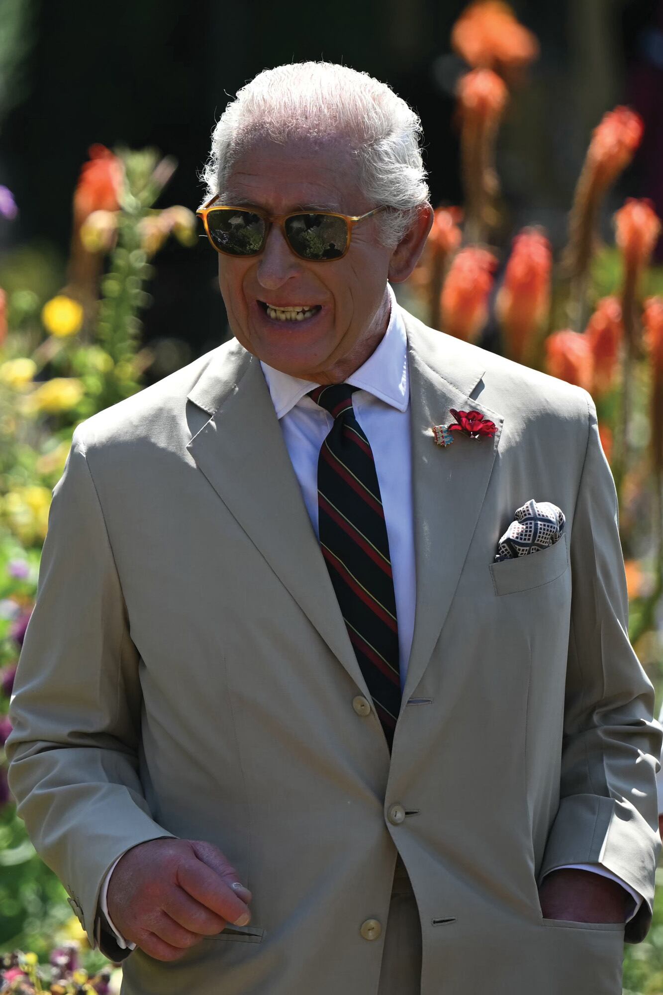 “Aparten a ese hombre de mi vista”, dijo el Rey cuando un jardinero no supo el nombre de una flor en particular. En el acto lo rechazó para el trabajo en Highgrove.