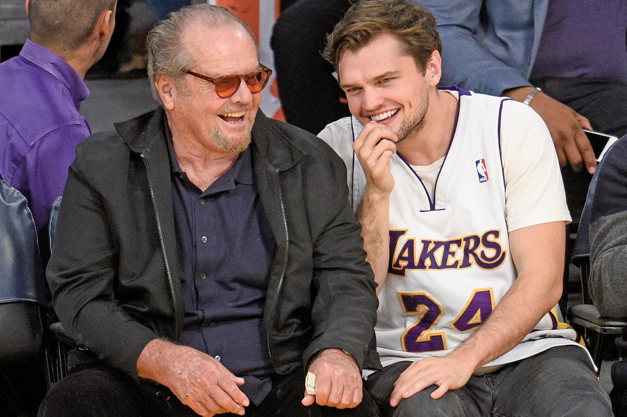 Además de la pasión por el cine, el joven actor comparte con papá Jack el fanatismo por el básquet y Los Angeles Lakers