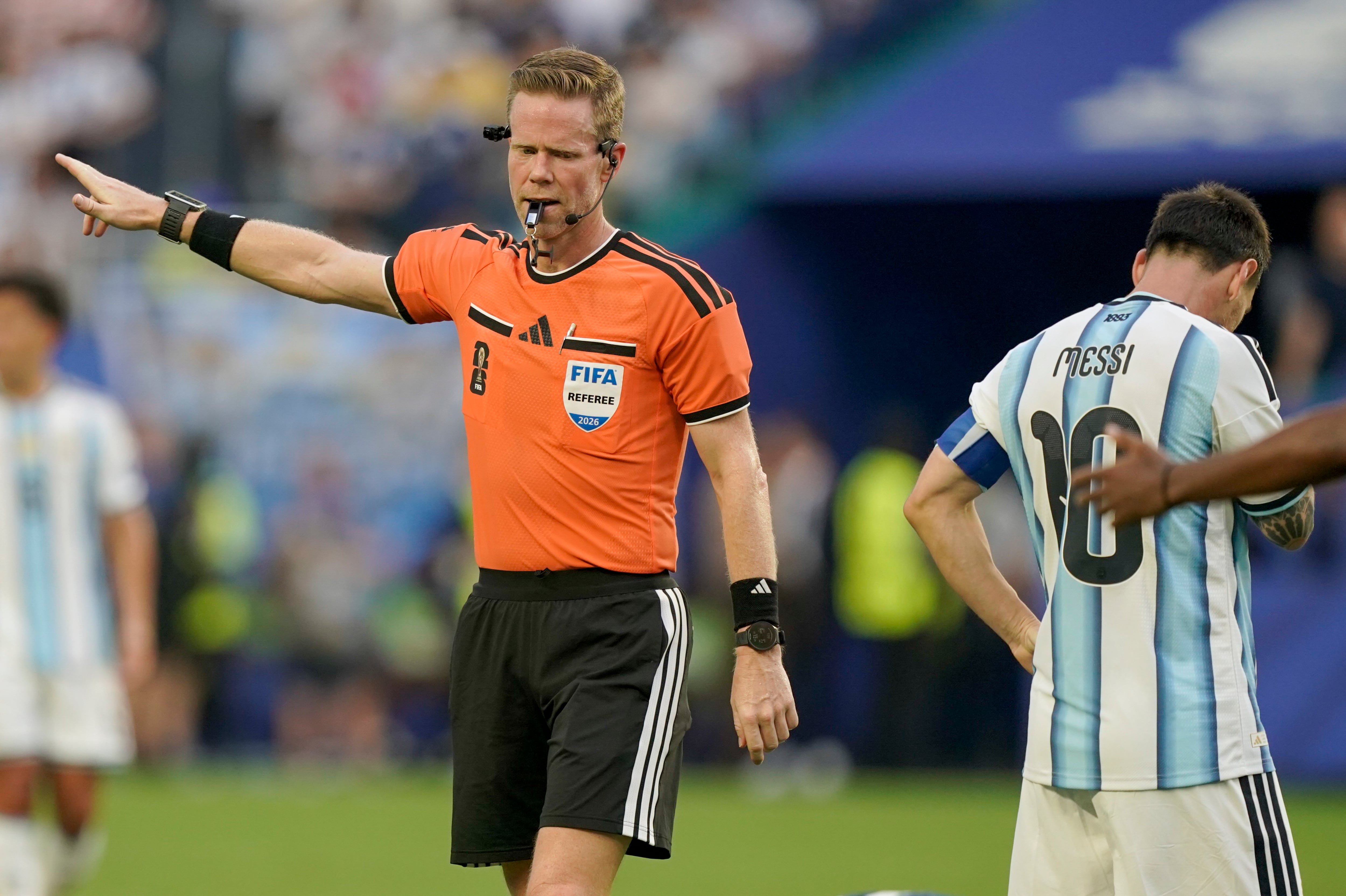 La decepción de Messi tras el gol