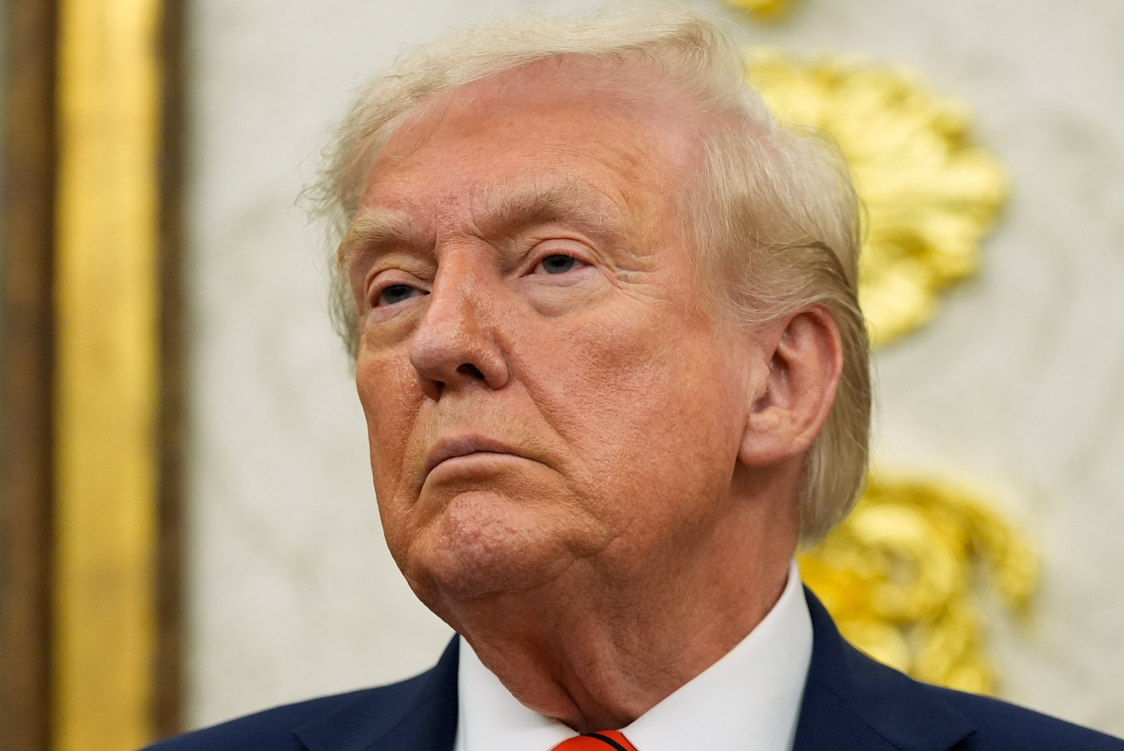 Trump avanza con la remodelación de la Casa Blanca: la extravagante transformación del baño Lincoln