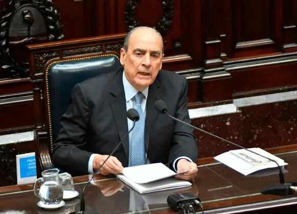 Guillermo Francos rendirá cuentas desde el mediodía en el Congreso