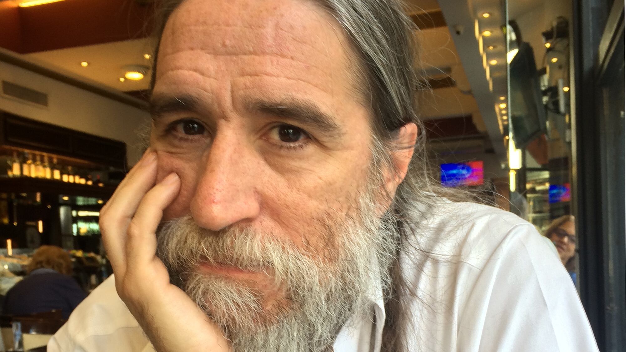 Gabriel de Erausquin explica las tres hipótesis analizadas sobre la relación entre el Covid y el deterioro cognitivo