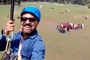 Un turista grabó de casualidad el inicio de la masacre en Cachemira mientras se deslizaba en tirolesa