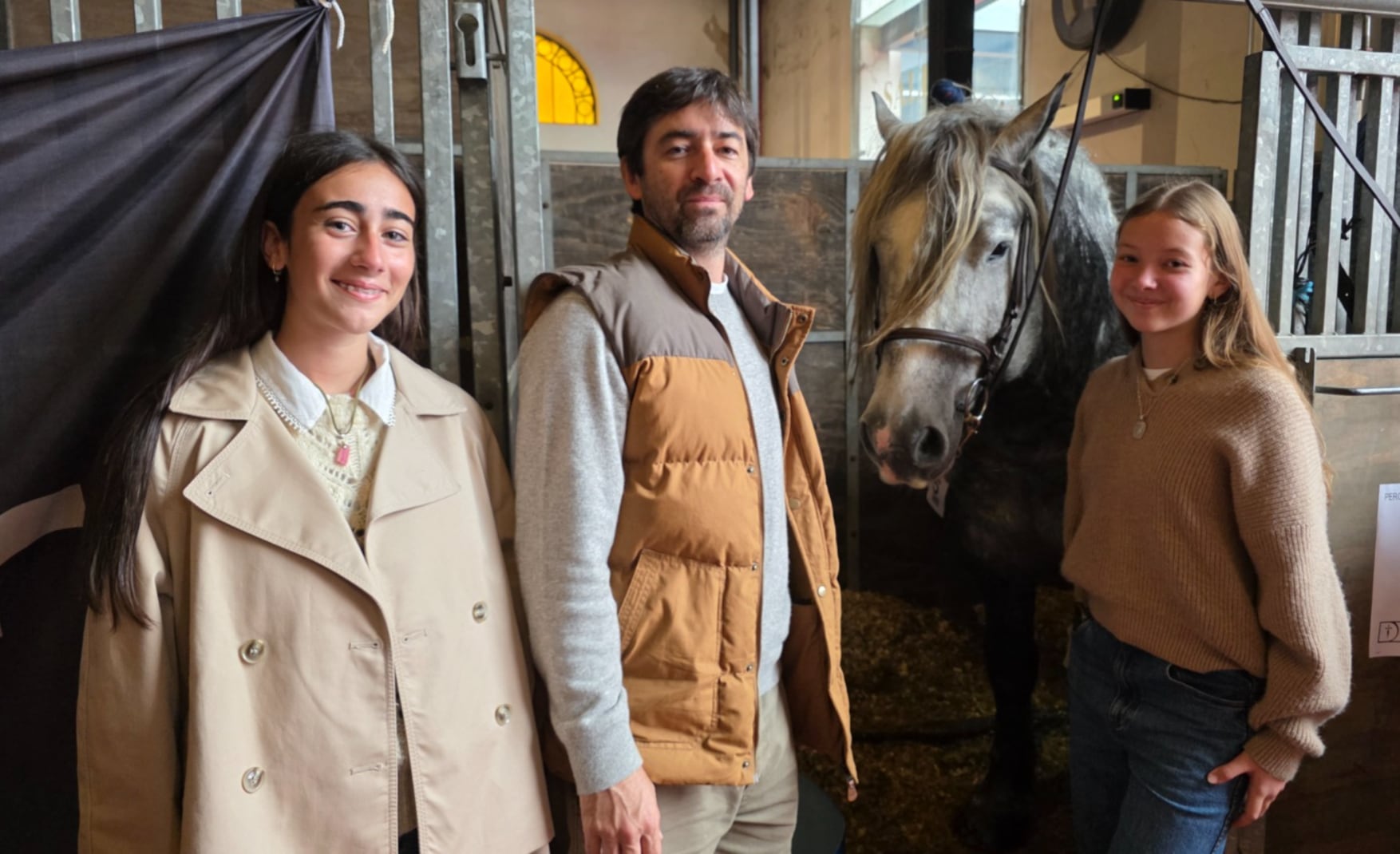“La magia la hace el animal”: tiene caballos de hasta una tonelada, heredó la pasión de su padre y ahora la transmite a sus hijas