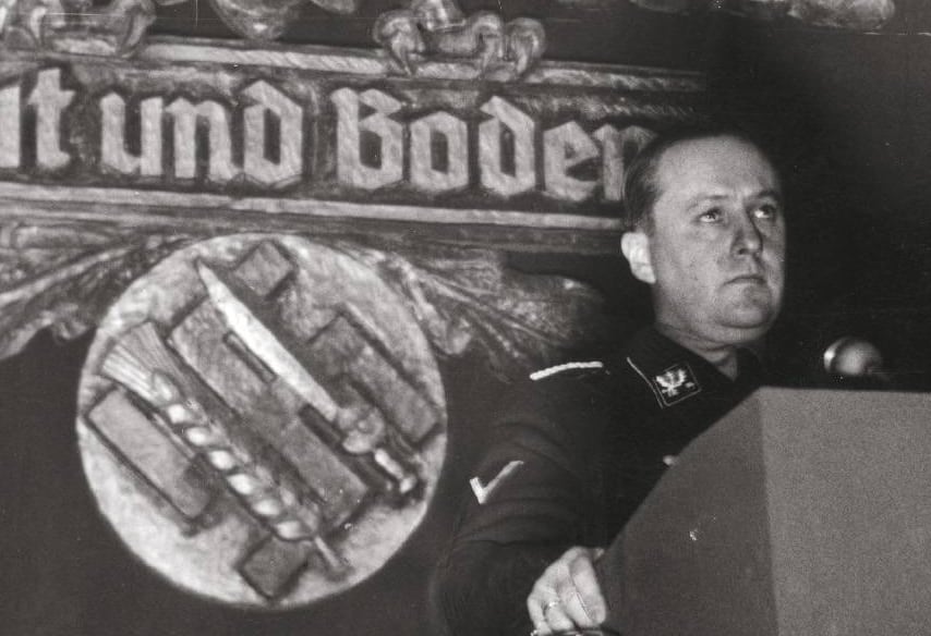 El ministro argentino de Hitler. Nació en Buenos Aires, creció en Belgrano y se convirtió en una pieza clave del nazismo