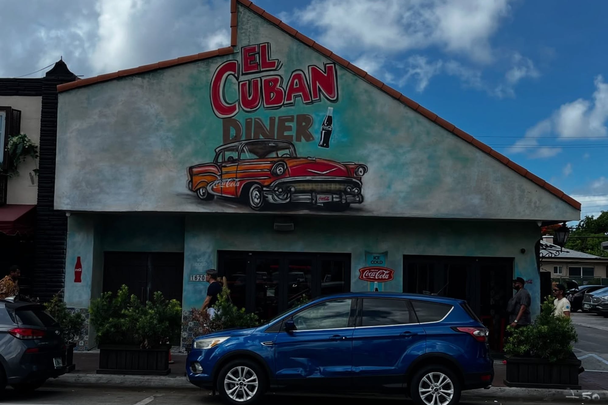 Taquería por comida cubana: el icónico restaurante que cerró en la calle más latina de Miami ya tiene reemplazo