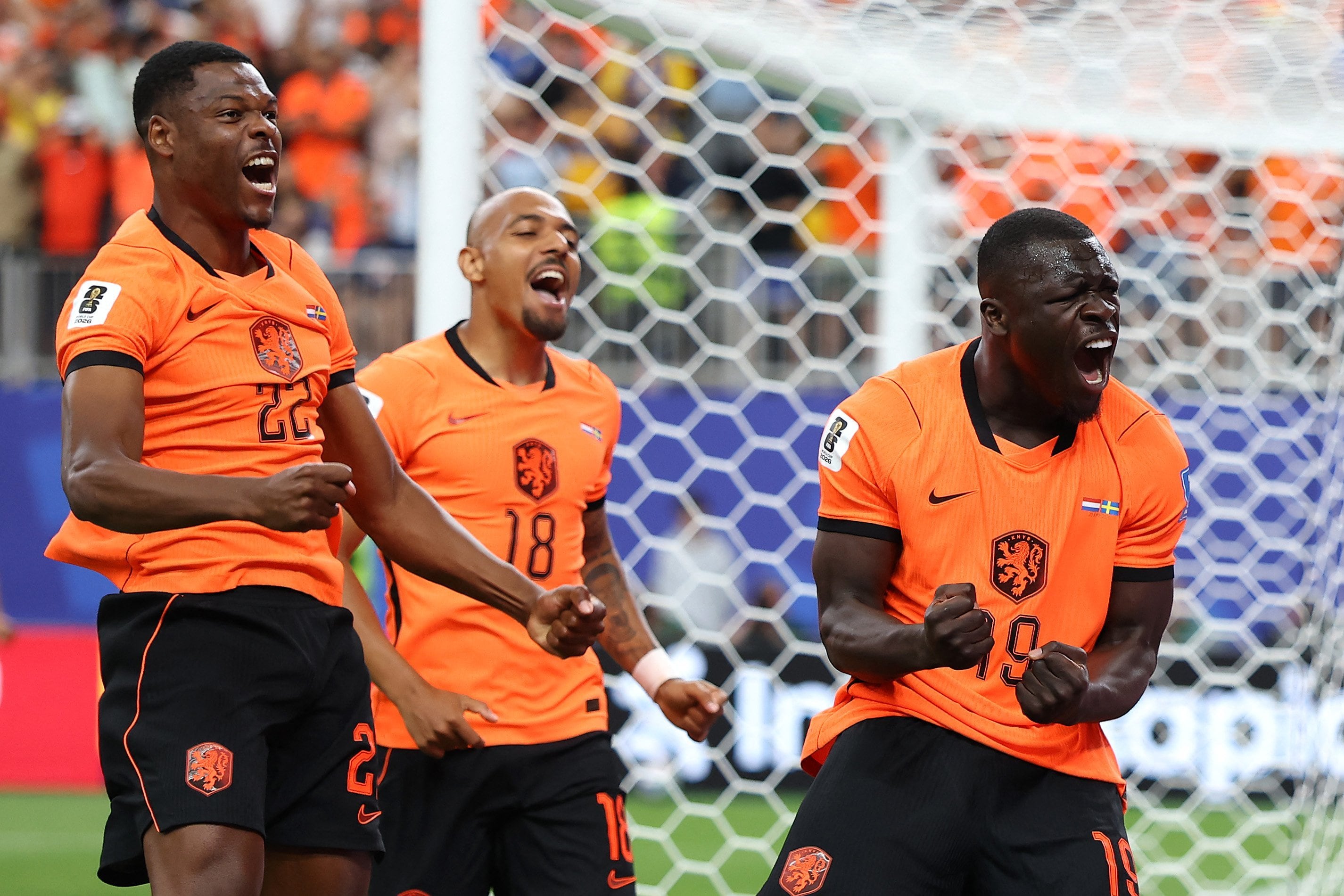 Brian Brobbey sorprendió en el Mundial: ¿Apareció al fin el N° 9 “clásico” que tanto buscó Países Bajos? 8 Brian Brobbey eufórico luego de uno de los goles ante Suecia.