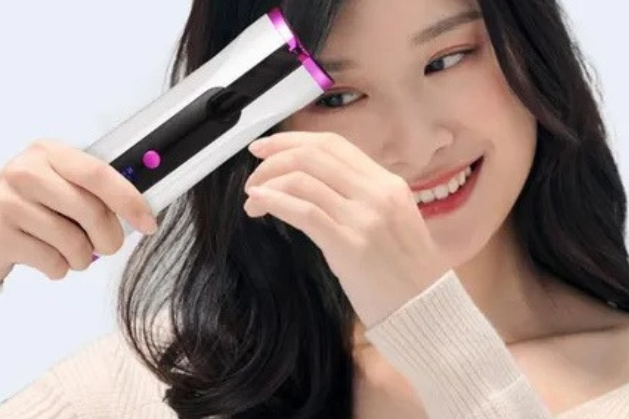 Rizadores y planchas sin cable con cartuchos de gas quedan fuera del equipaje despachado