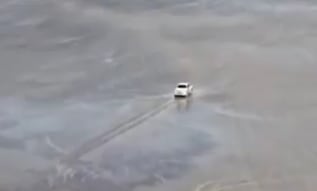 El video difundido también muestra la magnitud de la superficie afectada