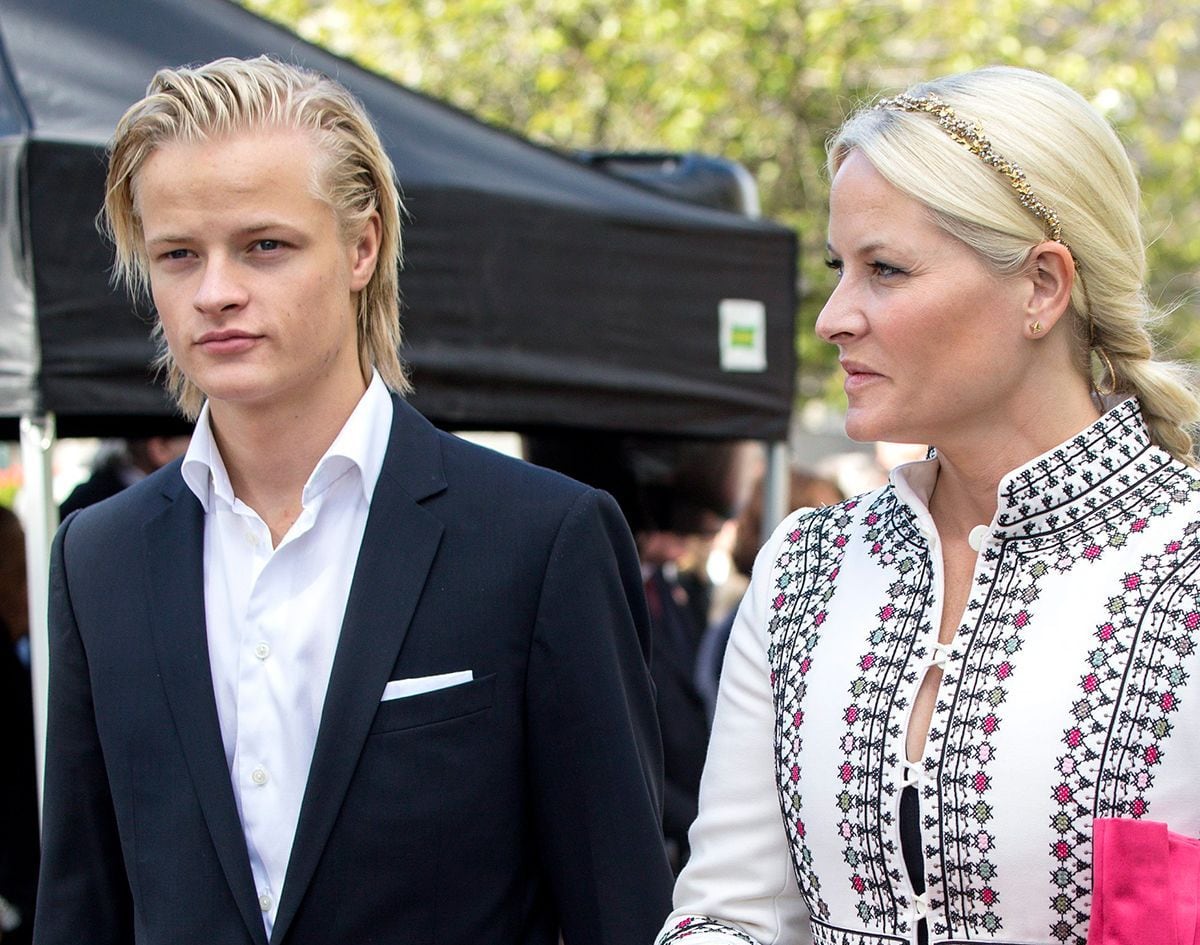 La justicia noruega ordena liberar al hijo de la convaleciente princesa Mette-Marit, acusado de haber violado a varias mujeres