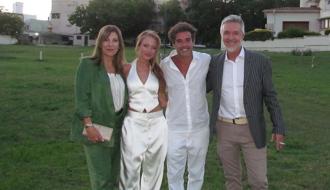 Tras el civil, los novios se reunieron con sus familiares y amigos para celebrar (Foto: Instagram @rrociopardo)