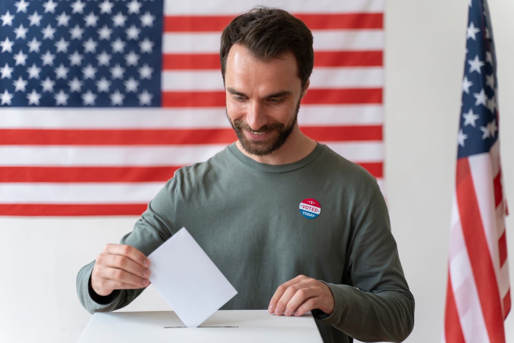 La advertencia del DHS sobre extranjeros registrados para votar: hasta cinco años de prisión y multas de US$250 mil 6 El titular del DHS afirmó que la integridad electoral constituye un asunto de seguridad nacional que exige la cooperación de los estados