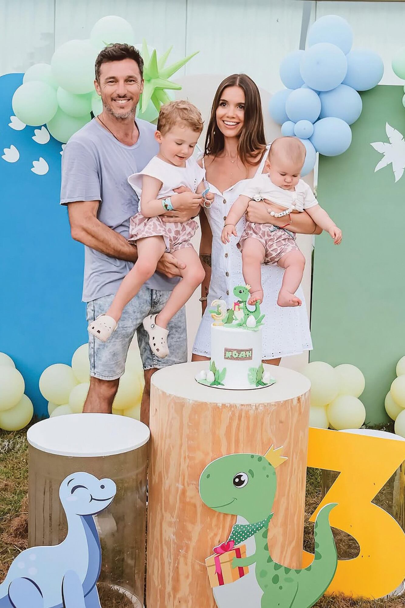 Pura felicidad: Pico y Diana con sus hijos, Noah y León.