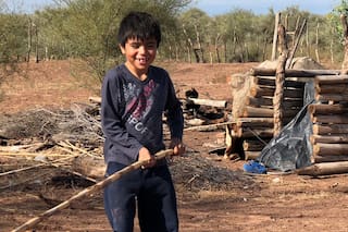 Bruno recorre a caballo 30 km para ir al colegio