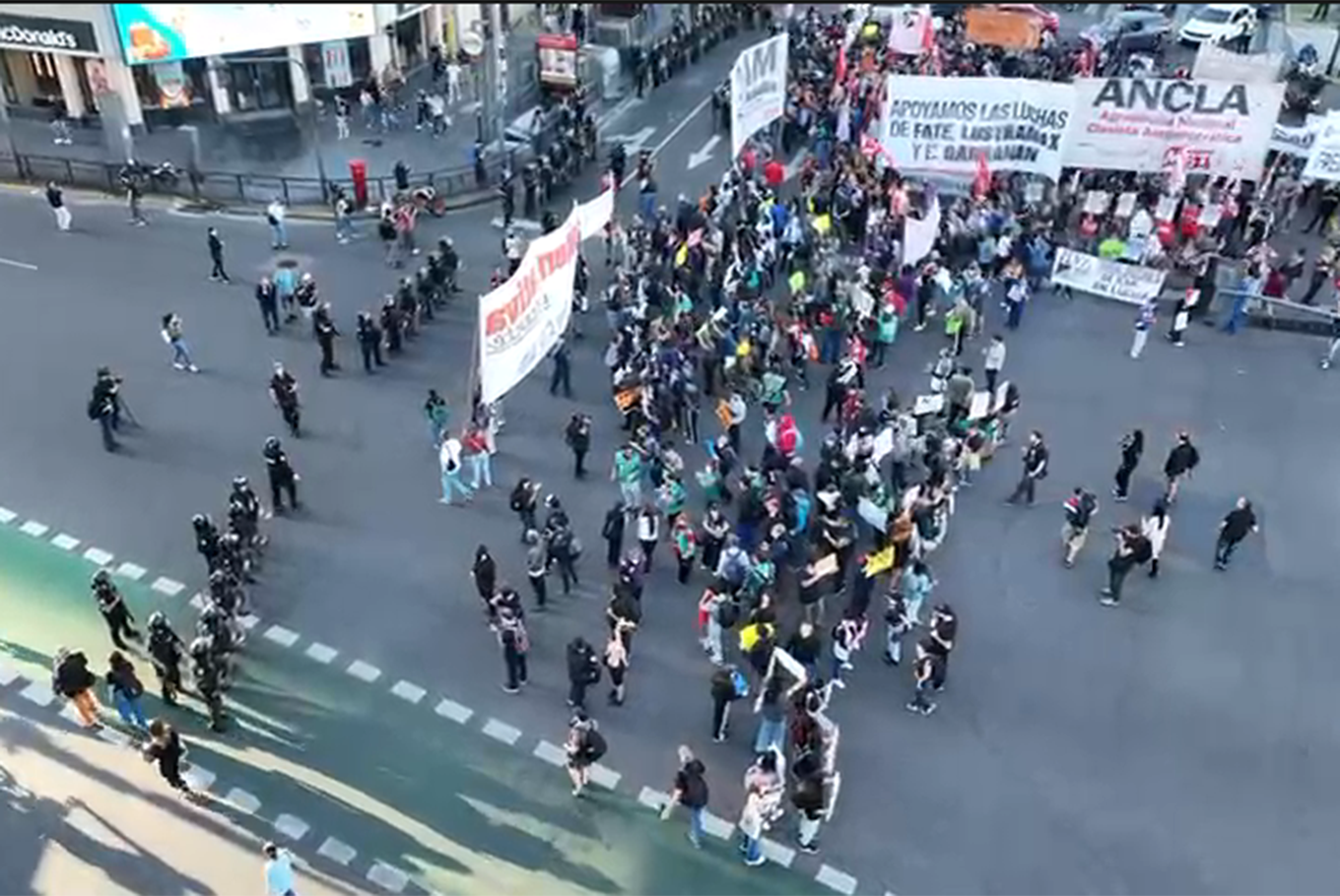 Protesta en el Obelisco contra la reforma laboral