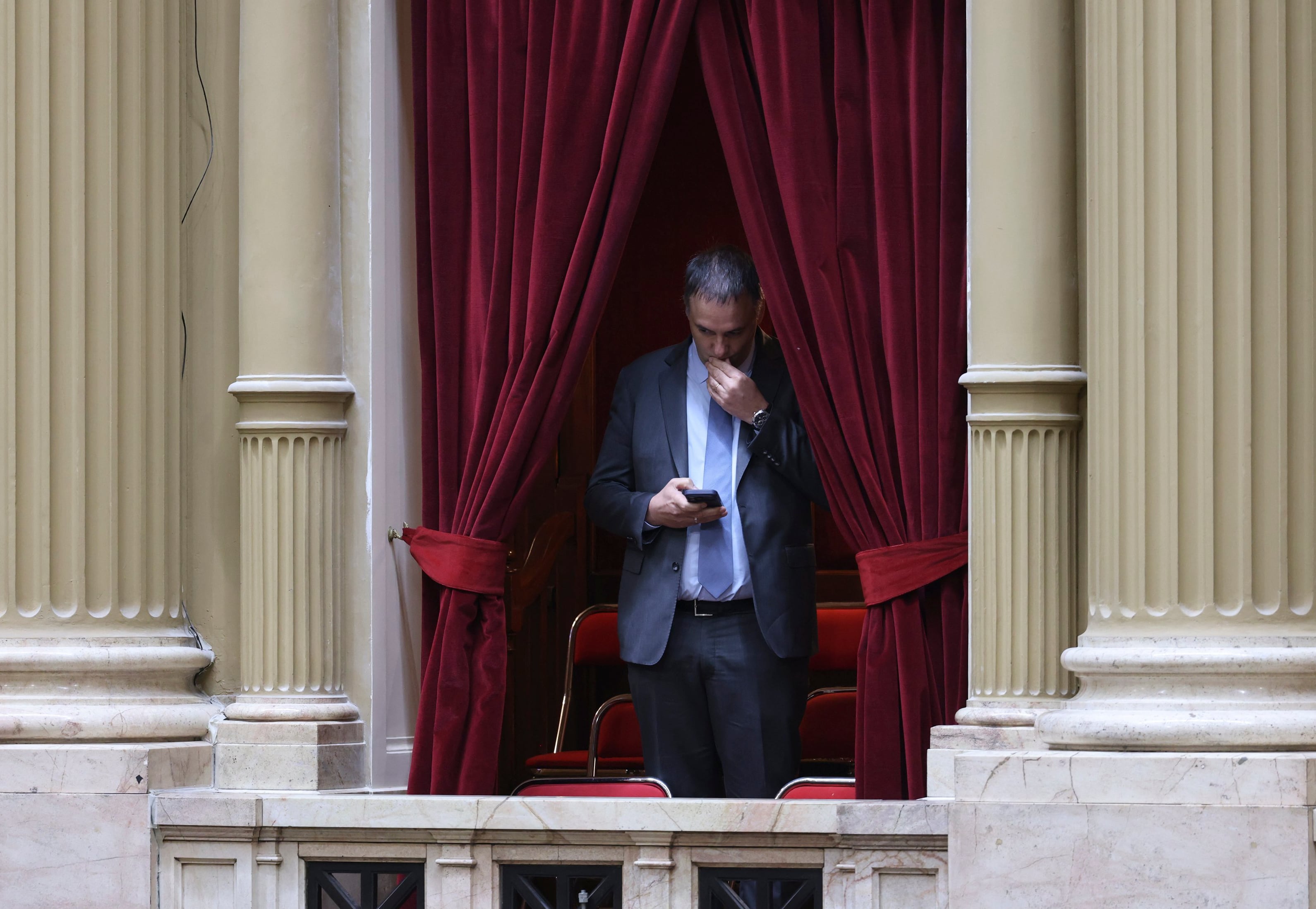 El jefe de gabinete, Manuel Adorni, no asistió al Congreso en marzo a dar su informe de gestión y no hay señales de que vaya a hacerlo en abril