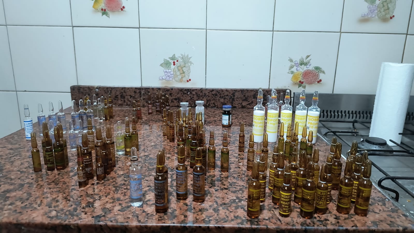 El enfermero tenía dosis de 19 drogas en su casa