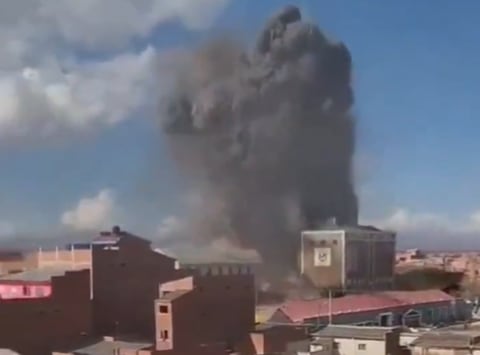 Bolivia: dos personas murieron y otras 59 resultaron heridas tras la explosión de un depósito militar