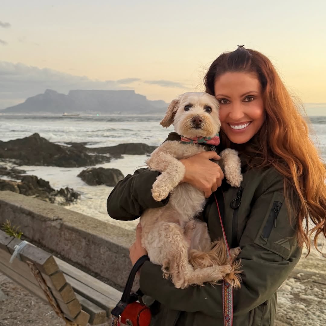 Shannon Elizabeth vivió el último tiempo en Sudáfrica