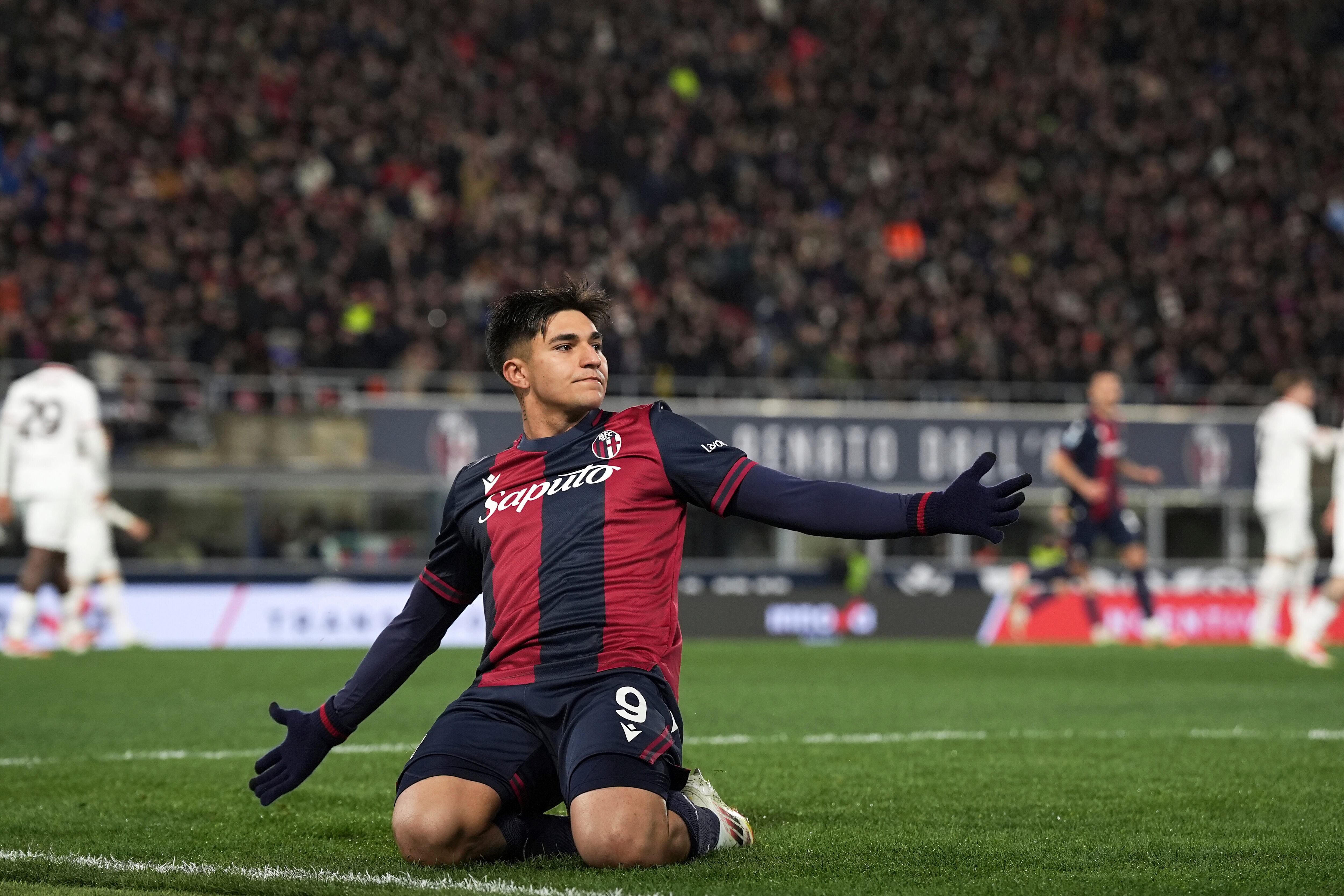 Siete goles consiguió Santiago Castro en Bologna por la Serie A, al cabo de 28 jornadas; el delantero tiene mucha competencia en el puesto en el conjunto nacional.