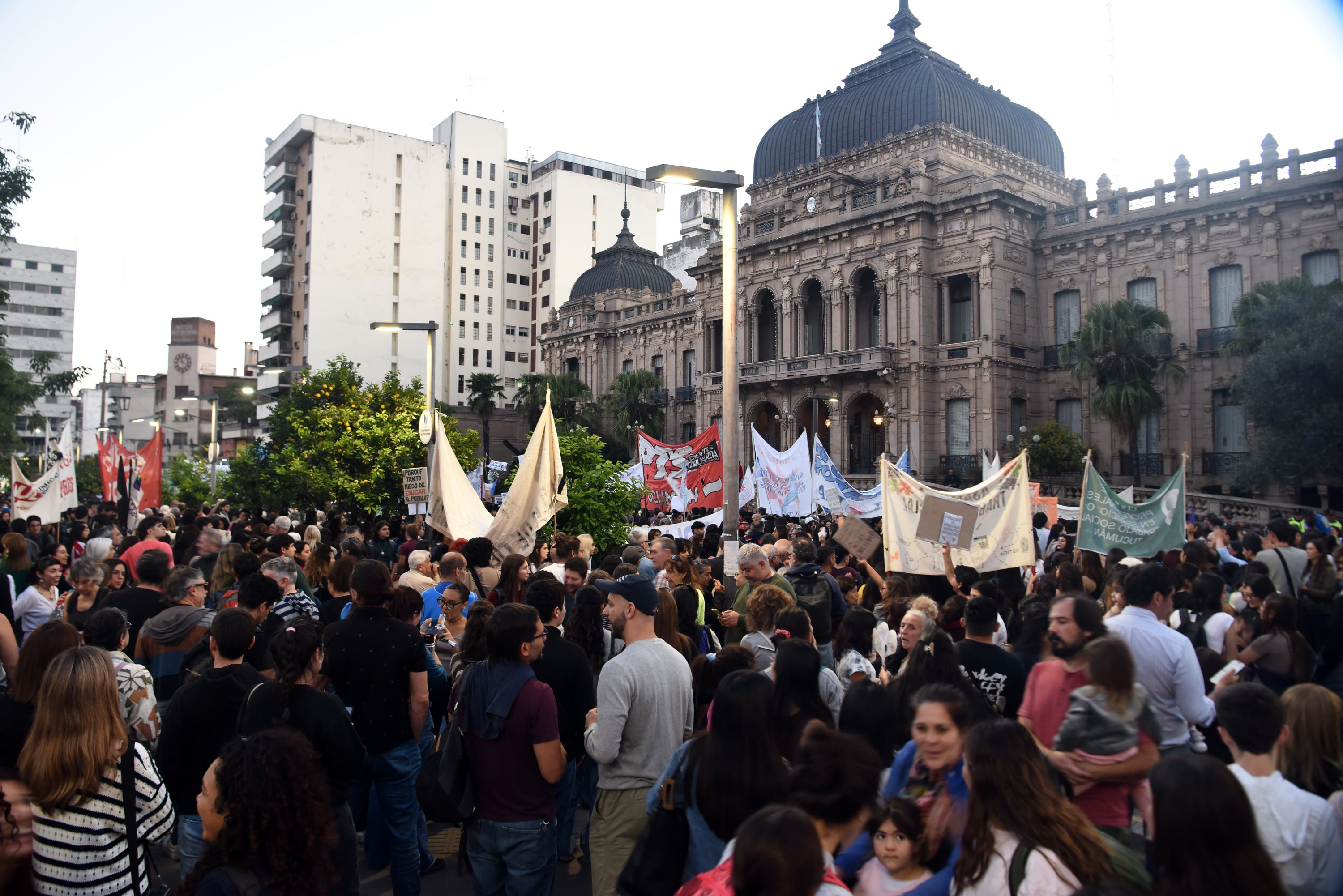 Plaza Independencia, Tucumán. Cuarta marcha universitaria federal