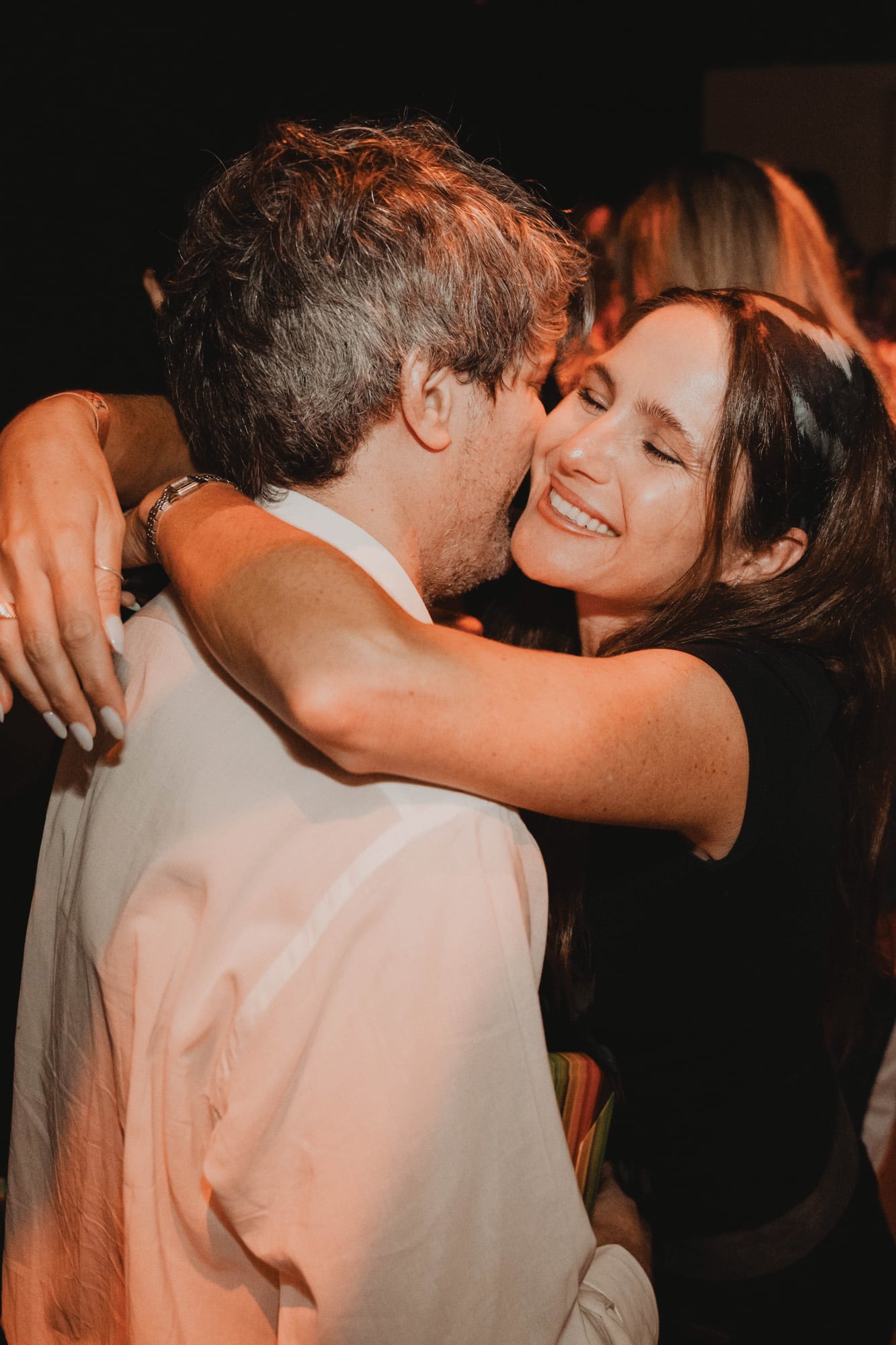 Edo y la vestuarista Catalina Rodríguez
Loredo