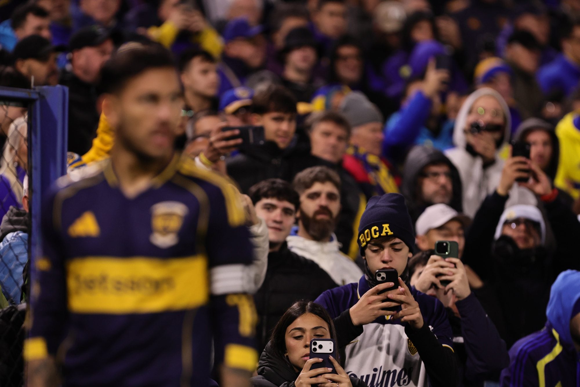 Boca vs. Huracán, en vivo, por los octavos de final del Torneo Apertura 9 Leandro Paredes, durante un córner, se gana todos los focos de la cámara