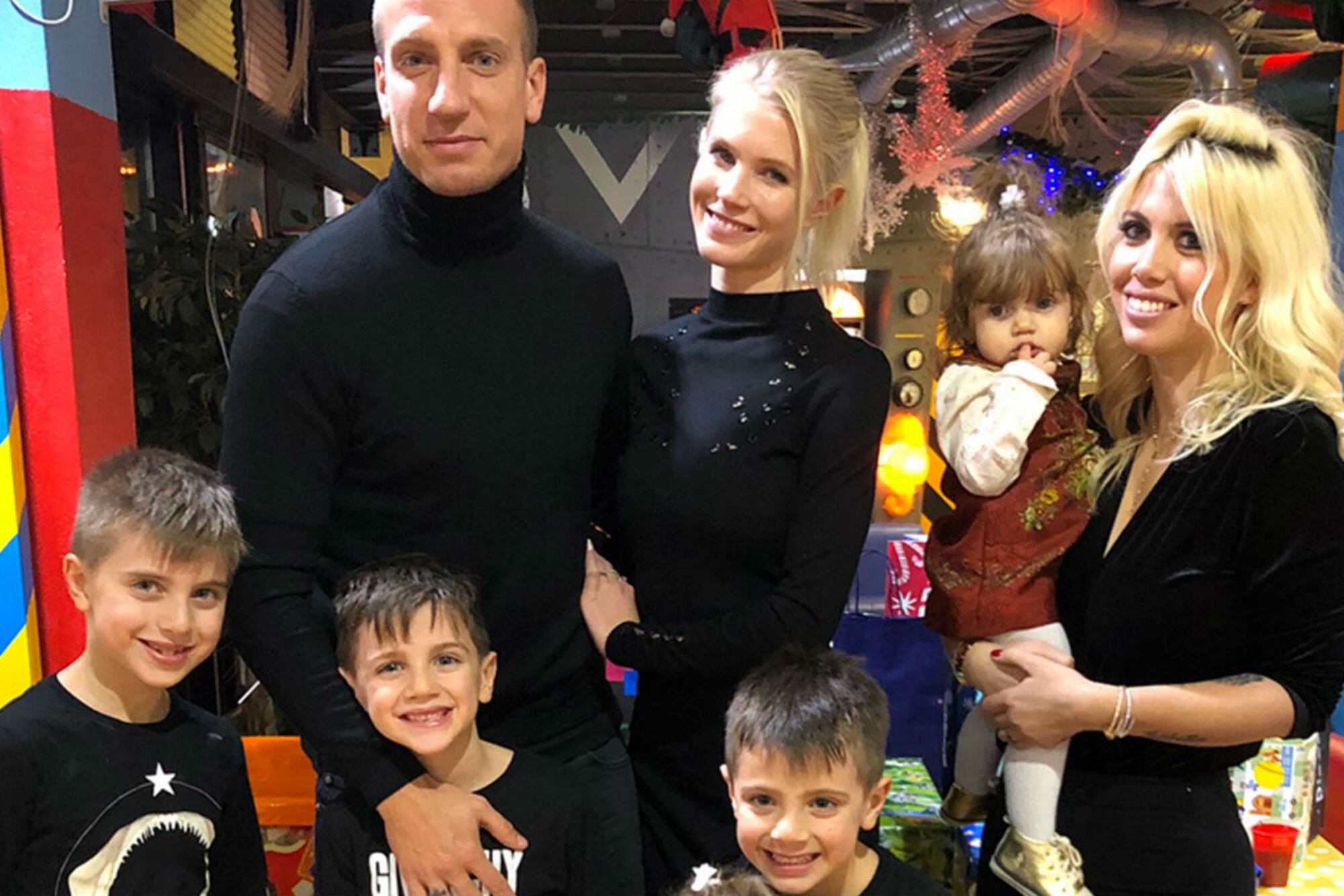 Wanda y Maxi en el cumpleaños de uno de sus hijos