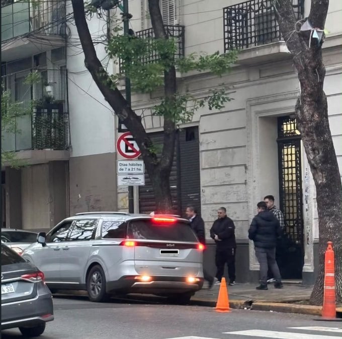 Sergio Massa, saliendo de San José 1111 el viernes