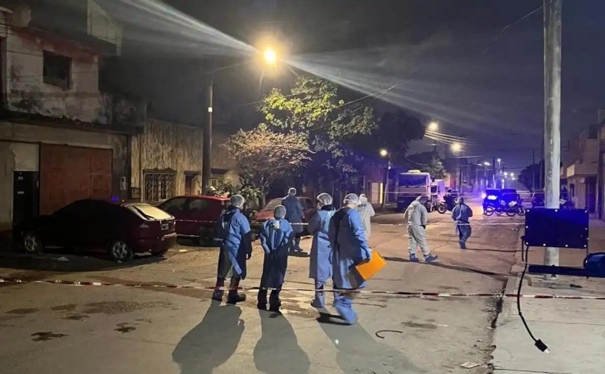 Estrangularon y quemaron dentro de un vehículo a una mujer de 41 años