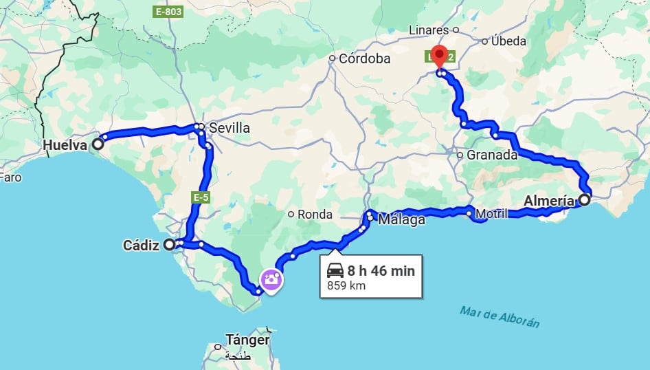 Por Andalucía también se aconseja viajar en auto y visitar la costa del sur española
