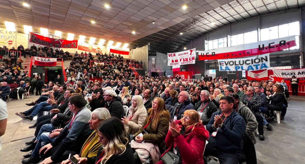 Convención radical bonaerense en La Plata: asistieron más de 1000 dirigentes y militantes