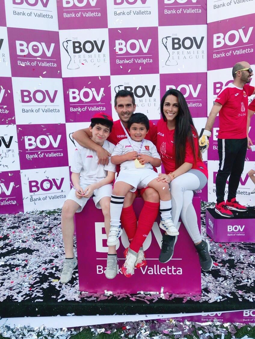 Malano está casado con Victoria y tiene 3 hijos