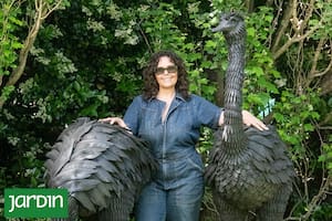 Las obras de arte en caucho para exteriores que tienden puentes geográficos, ambientales y sociales