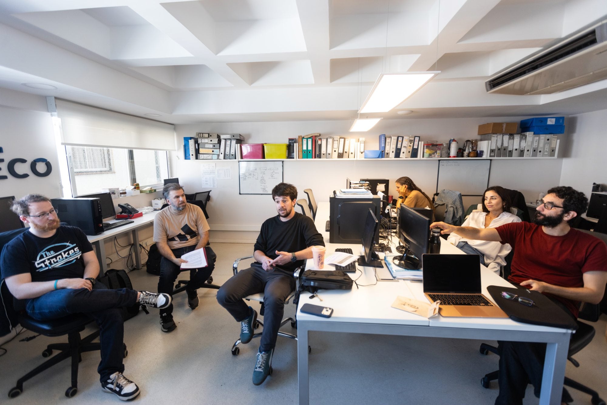 El equipo de la Fundación Ineco que investiga el efecto de las redes sociales en la capacidad de atención