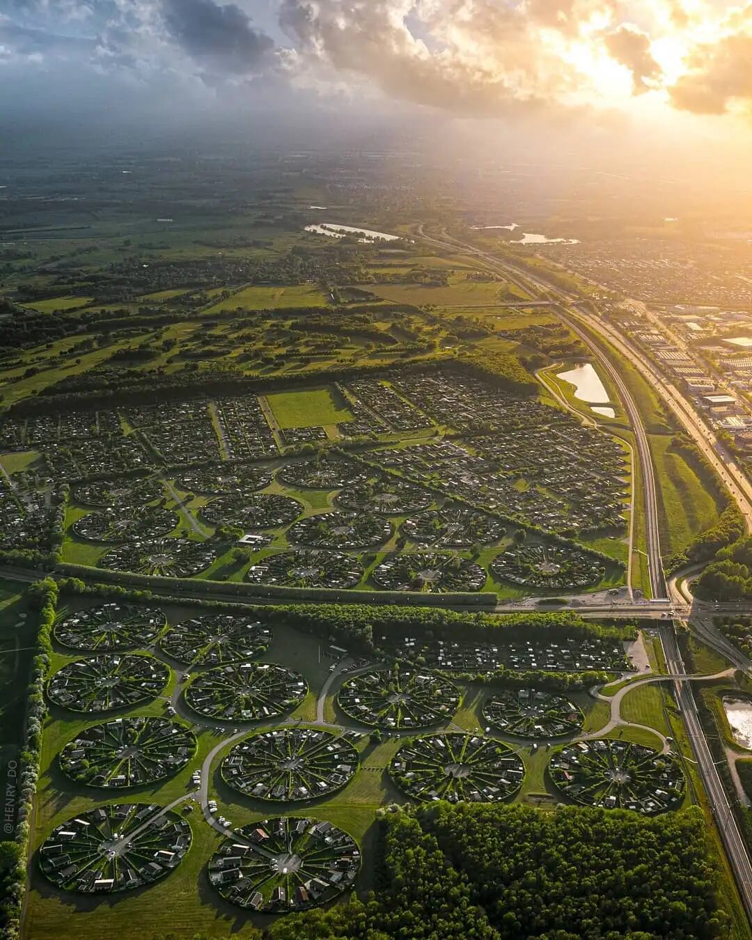 brøndby haveby - ciudad circular dinamarca; propiedades