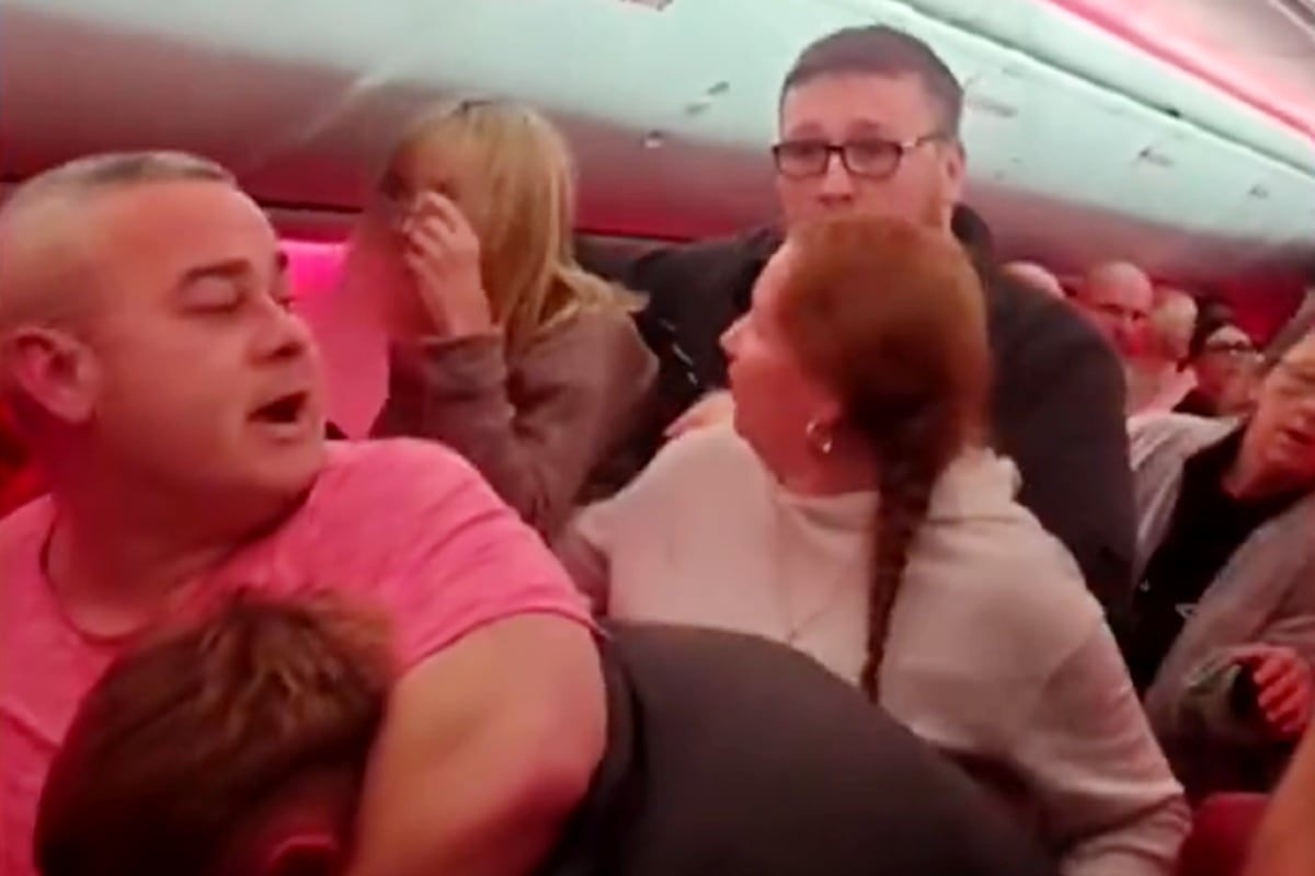 Una violenta pelea a bordo obligó a desviar un avión y aterrizar de emergencia en Bruselas