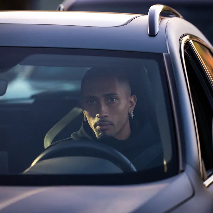 El extremo brasileño Raphina arriba del Tavascan VZ de 340 CV