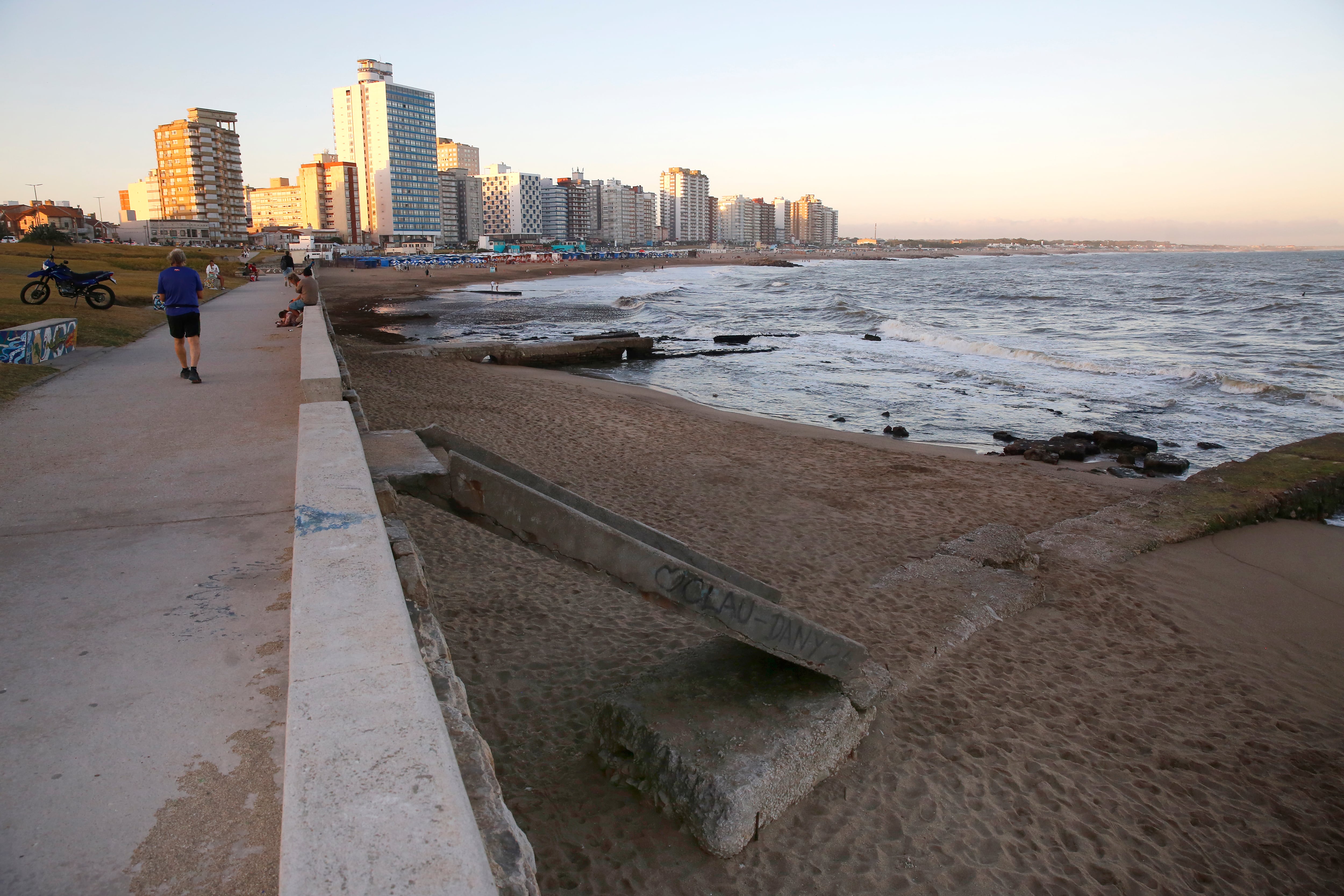 Preocupación y hermetismo en Miramar tras la violación de una chica de 16 años que sacudió la temporada de verano