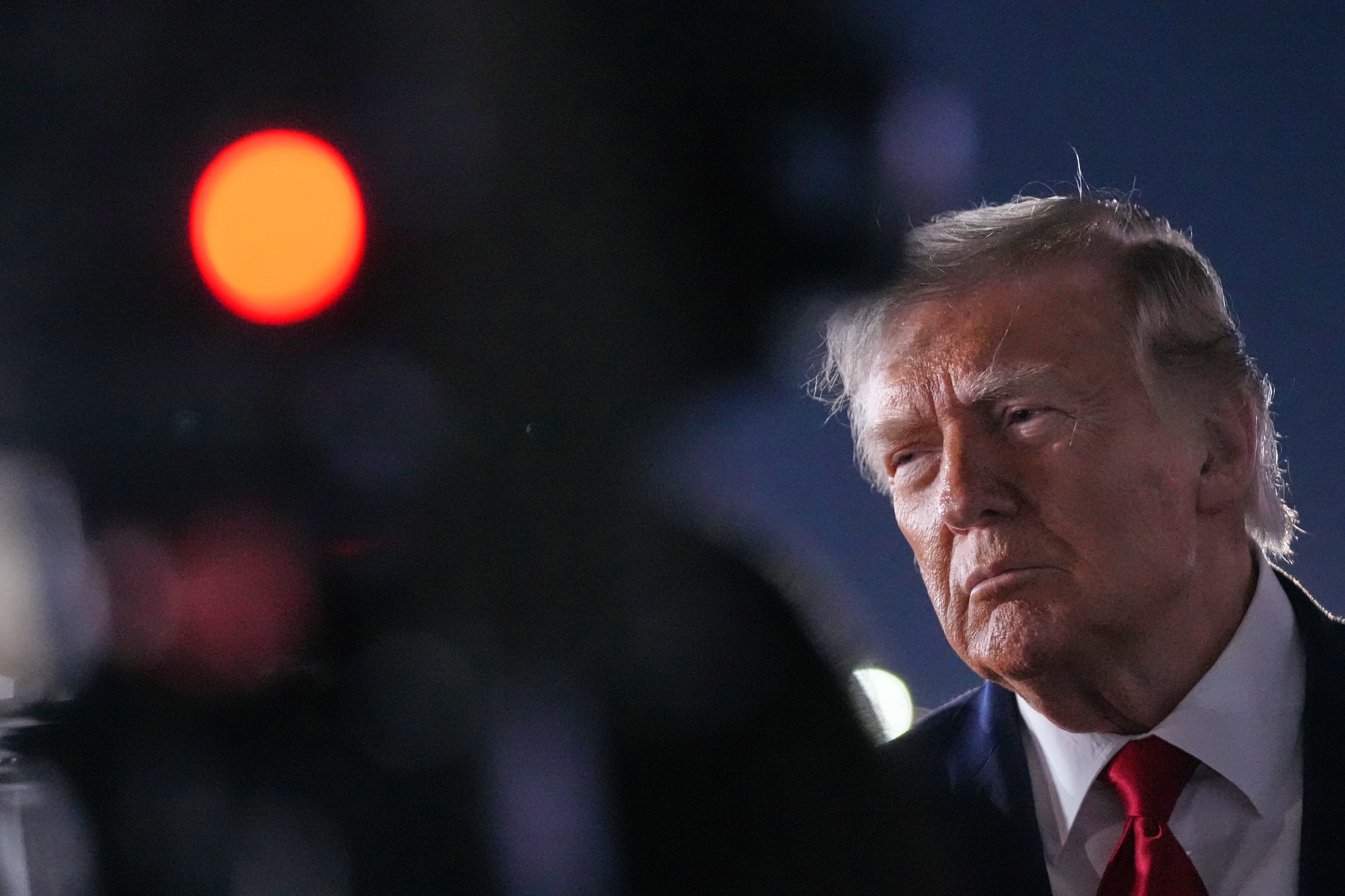 Escalada en Medio Oriente: fuerte amenaza de Trump a Irán tras los ataques cruzados y la demora en sellar un acuerdo