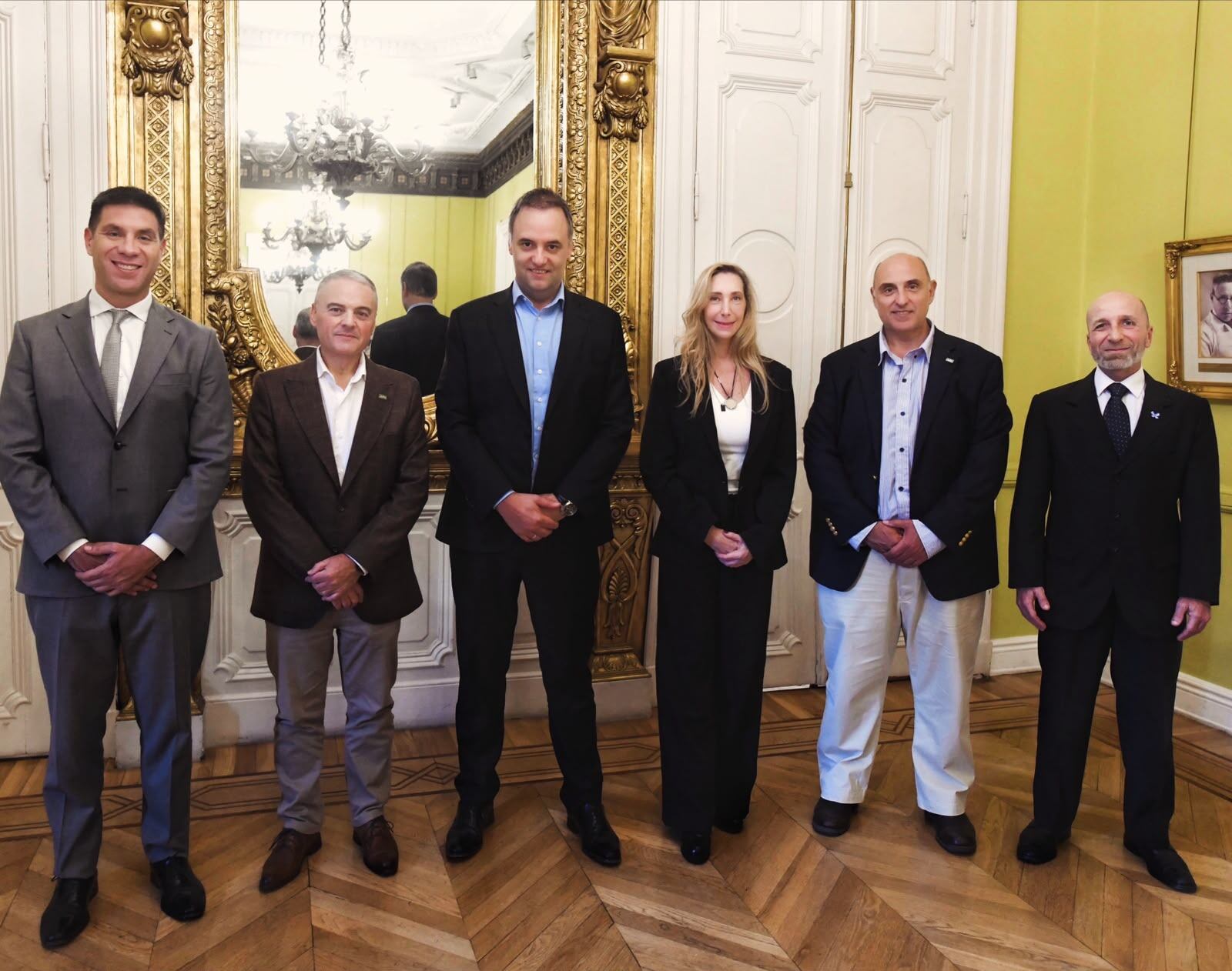 Bioetanol: Karina Milei y Manuel Adorni recibieron a empresarios del agro por una inversión de US$150 millones