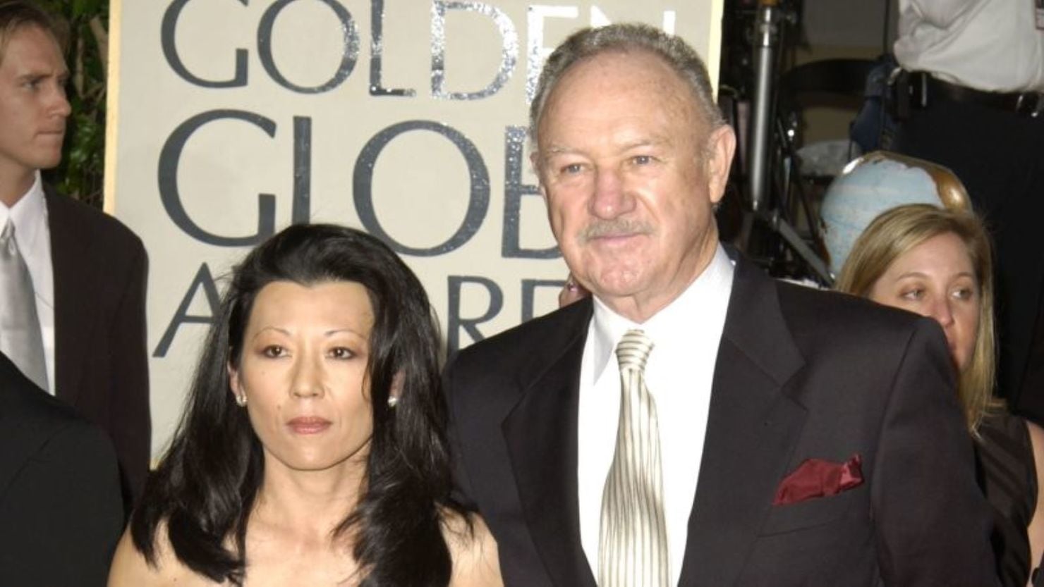 Gene Hackmanm y su esposa Betsy Arakawa fueron hallados muertos en su casa: la policía descartó un delito, aunque todavía se desconocen las causas de su muerte