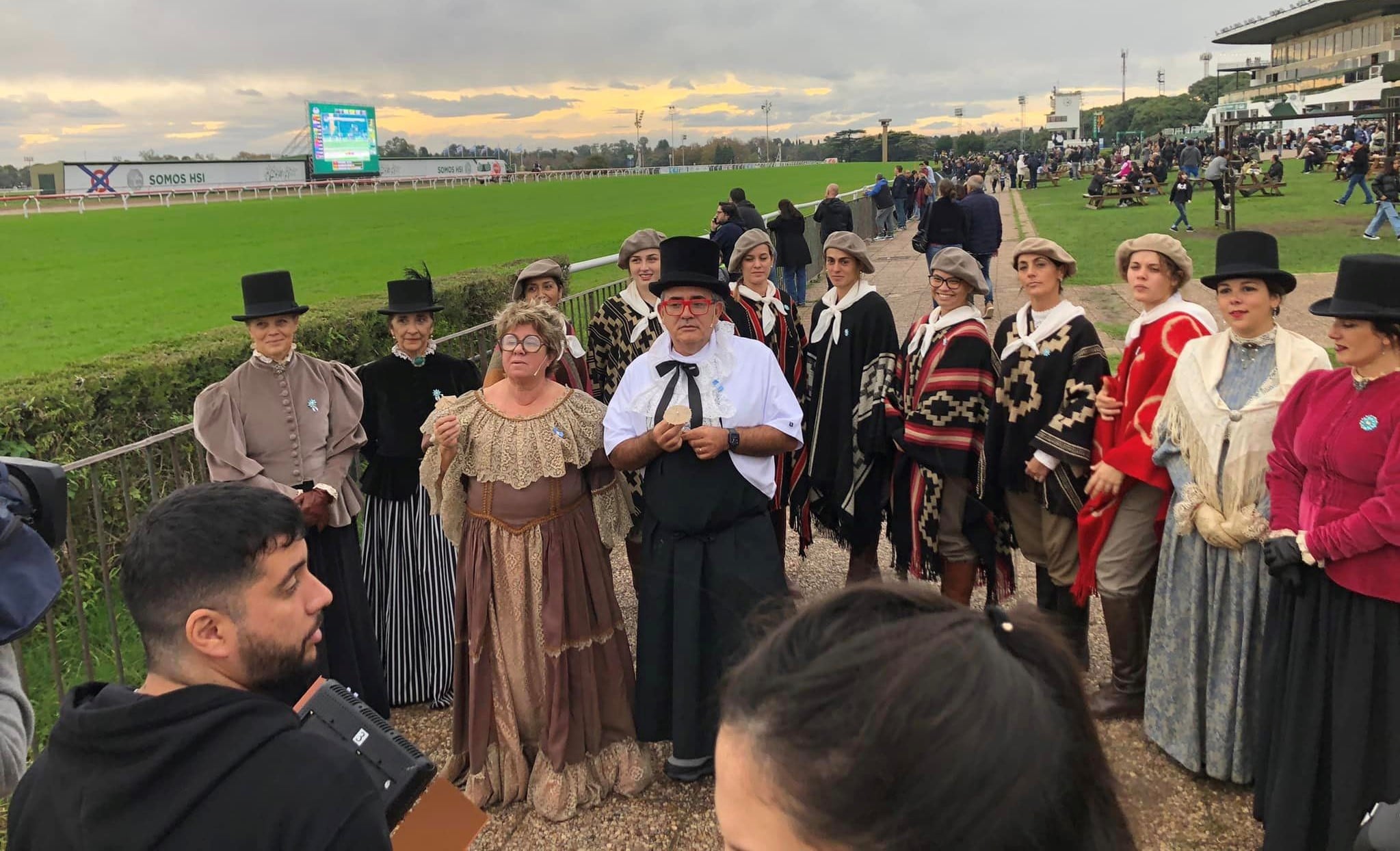 Con turf, folclore y comida típica: el festival ideal para disfrutar en familia este fin de semana largo cerca de CABA 6 La feria enseña las costumbres gastronómicas y artesanales de cada provincia