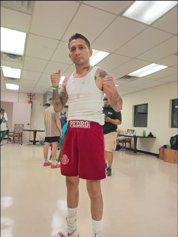 “Tony” Rodríguez se desempeñaba como camillero de un hospital mexicano. Foto: GoFoundMe