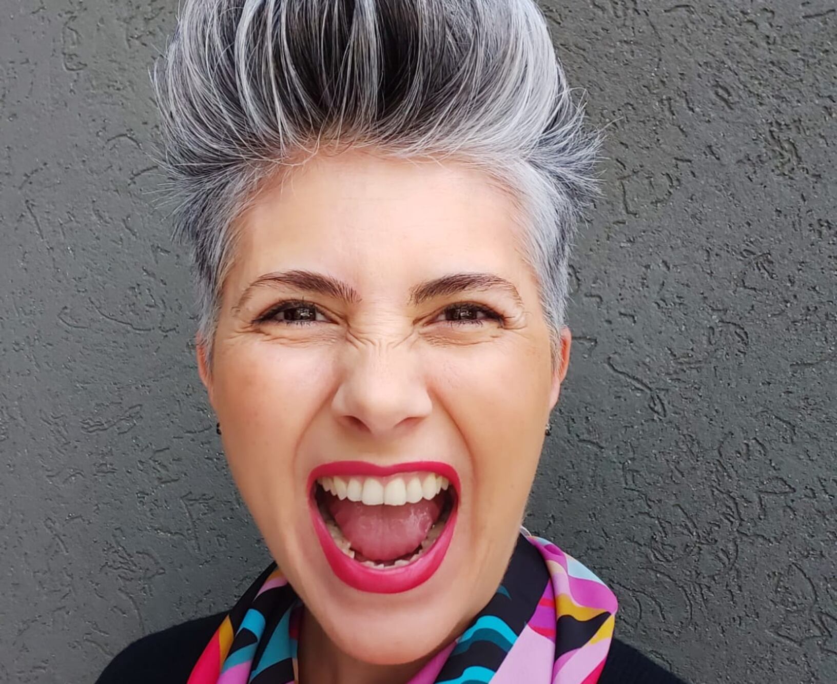 Angie comenzaba a sentir que su vida productiva y de realización personal no terminaba con la crianza de sus hijos y que nunca era demasiado tarde para volver a empezar y poder cumplir su gran sueño.