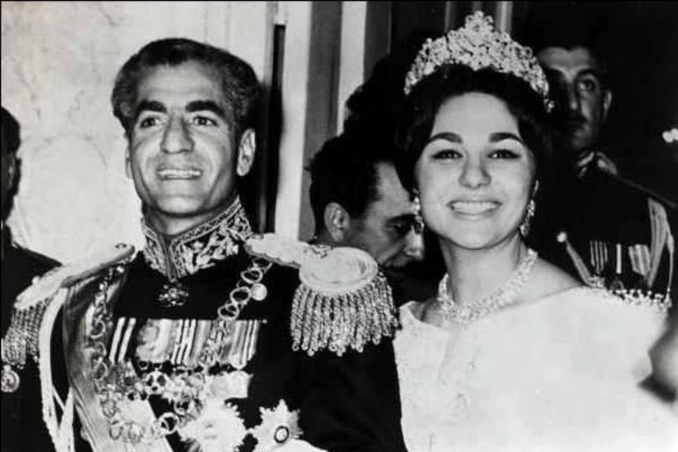 La boda entre el Sha de Irán y Farah Diba se realizó en diciembre de 1959