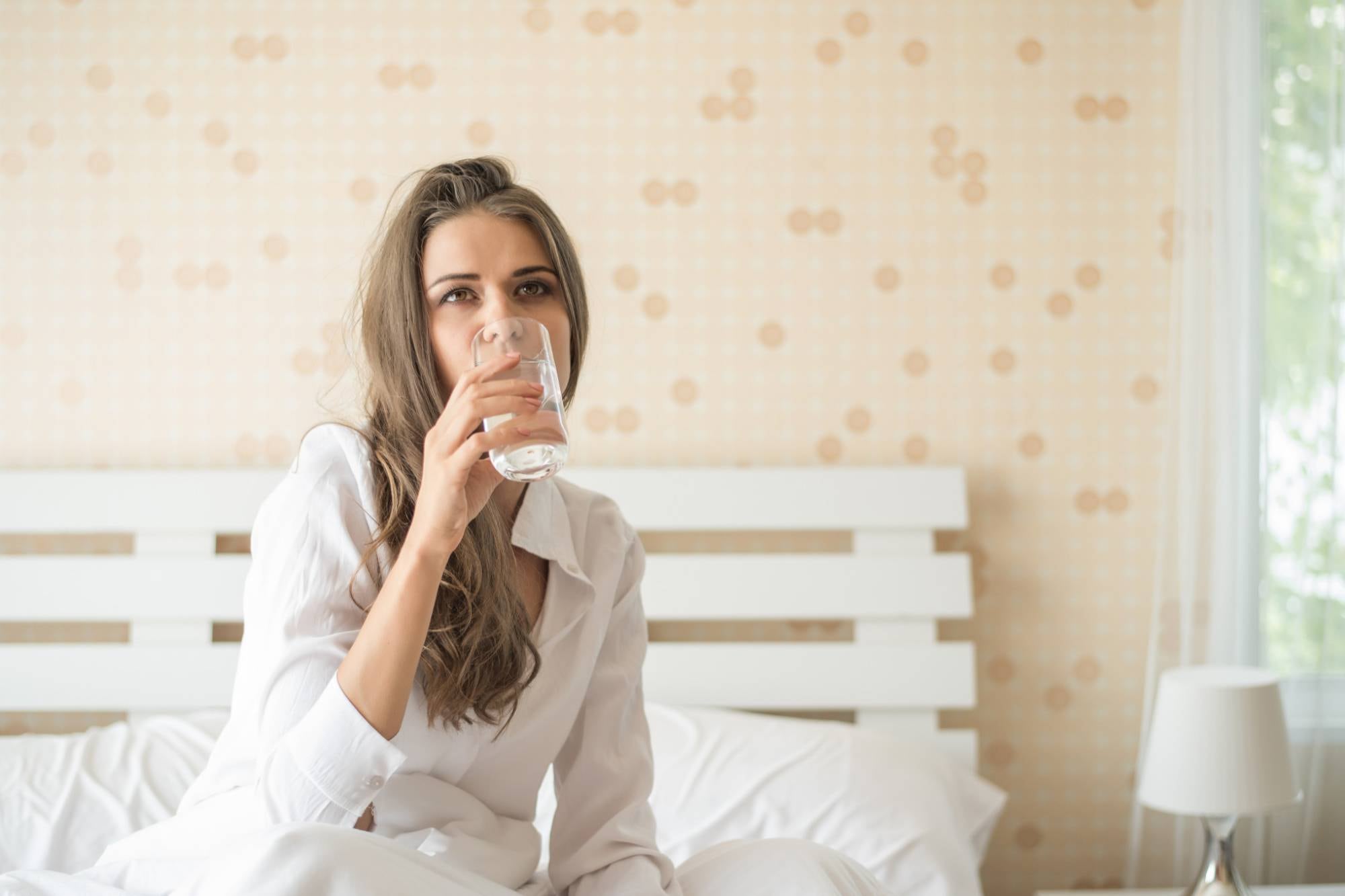 Los psicólogos concuerdan en la clave para el sueño: “Hidrátate antes de consumir cafeína”