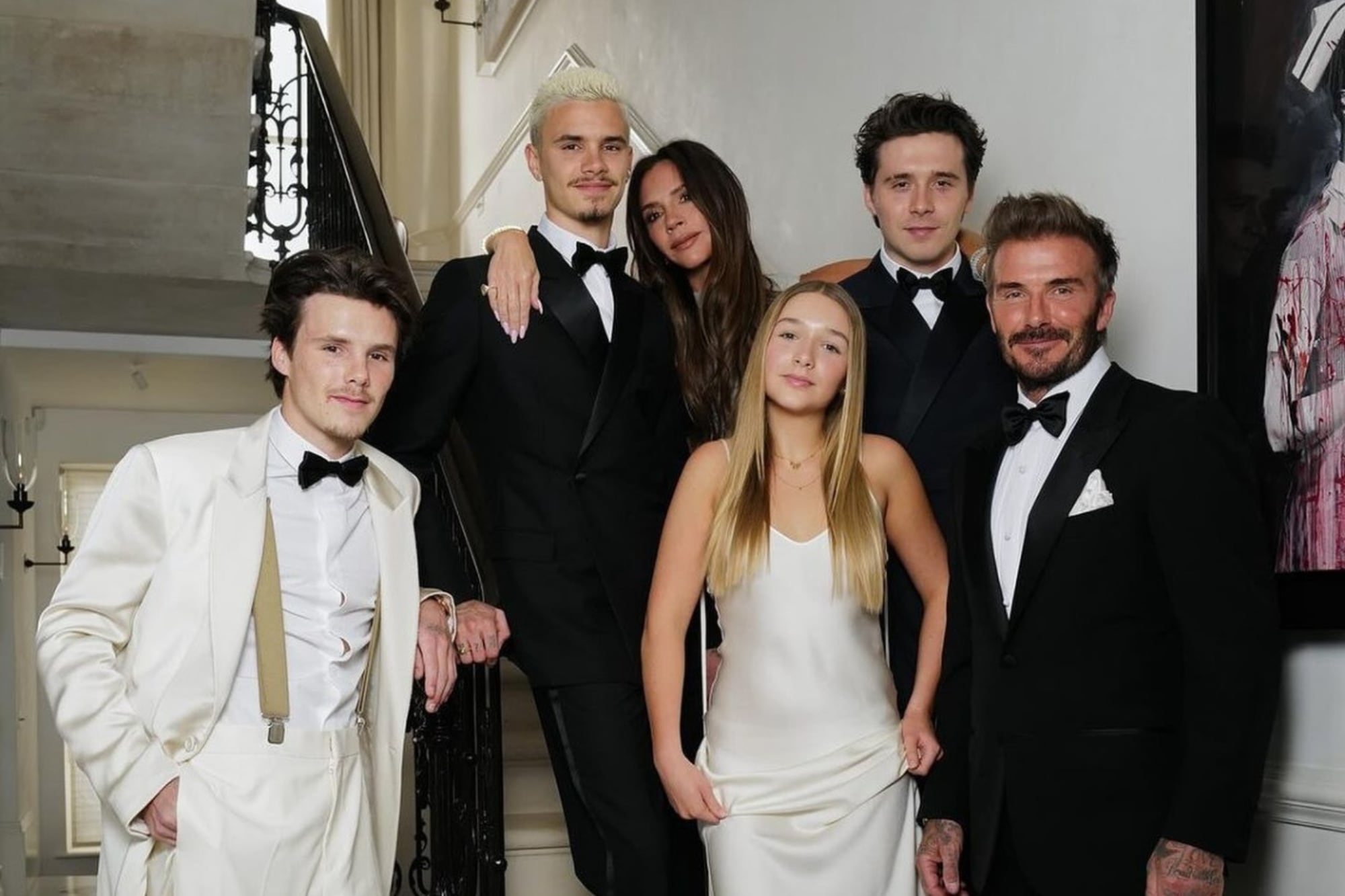 David y Victoria, junto a sus cuatro hijos: Brooklyn, Romeo, Cruz y Harper