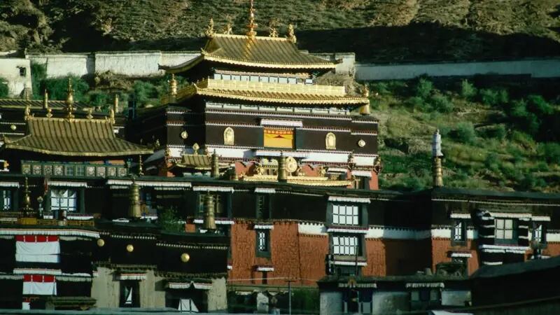 El monasterio de Tashilhunpo ahora está dirigido por un Panchen Lama diferente, designado por el gobierno chino