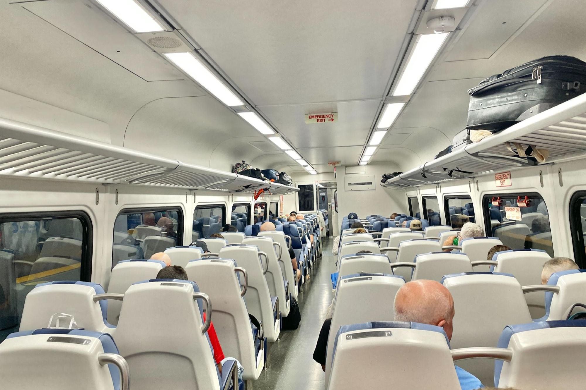 Los pasajeros del Ferrocarril de Long Island deben activar sus billetes antes de que el tren emprenda su viaje